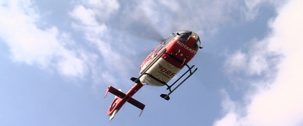 Rettungshubschrauber von unten (Quelle: RIK)